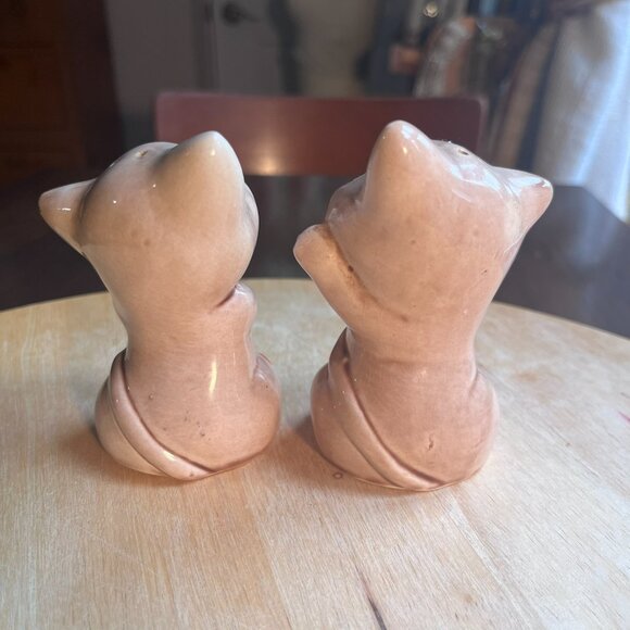 (VC) Vintage. Collectible. Anthropomorphic Cats. Salt & Pepper Shakers. - Picture 5 of 10